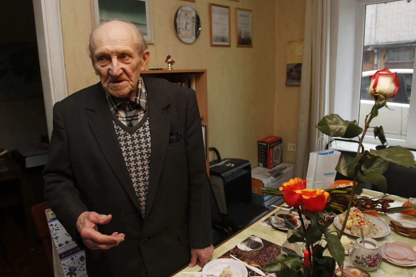 Skulptor Robert-Rudolf Volk.