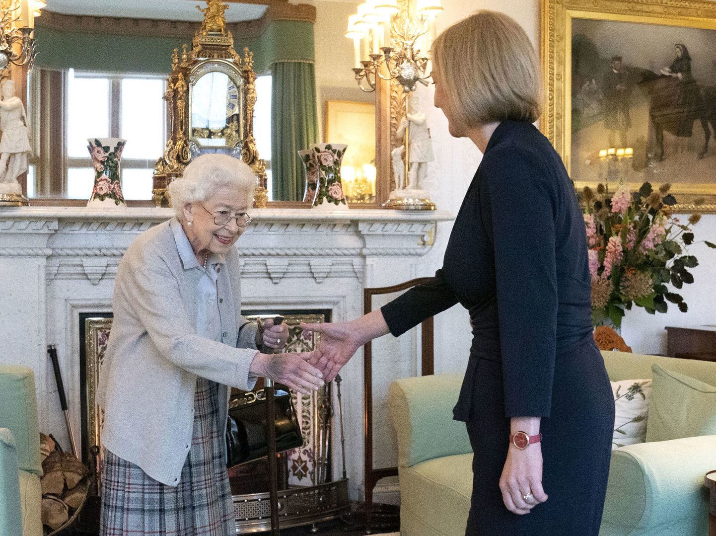 Kohtumine peaminister Liz Trussiga jäi kuninganna Elizabeth II-le viimaseks kokkusaamiseks valitsusjuhiga.