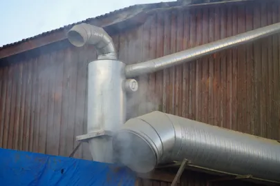 Ventilatsioonitorust tuli suitsu.