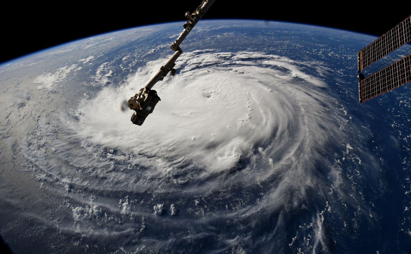 Viesuļvētra "Florence". Fotoattēls izdarīts no Starptautiskās kosmiskās stacijas 2018. gada 10. septembrī