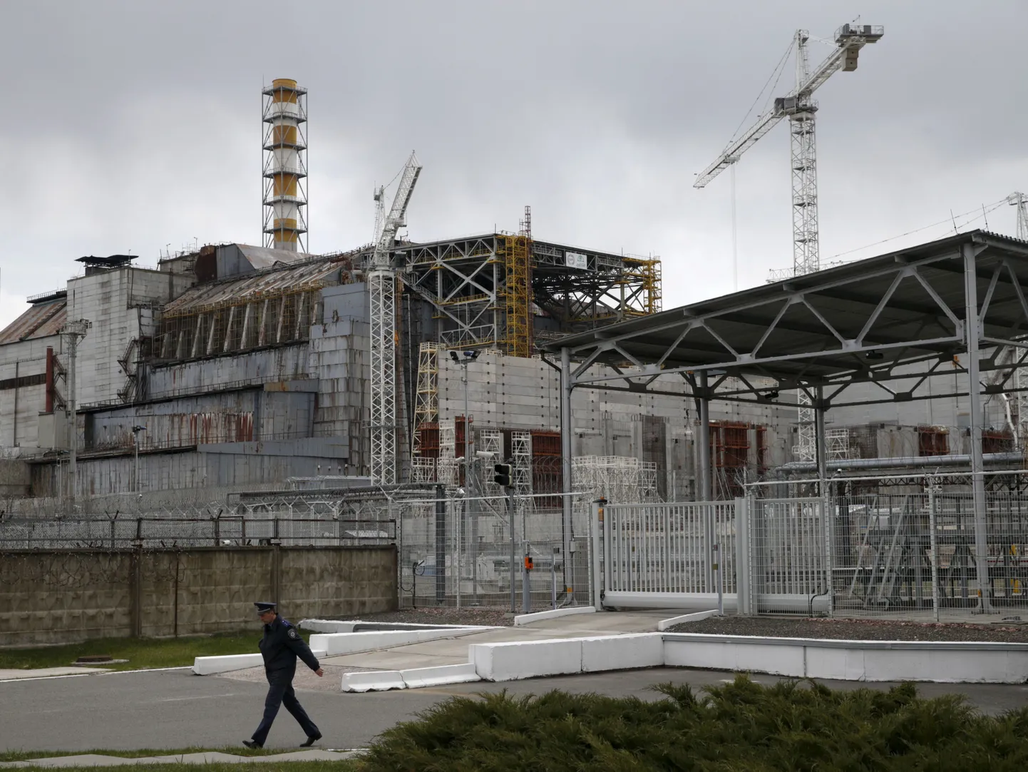 Tšornobõli tuumajaama neljas energiaplokk sakrofaagi all.
