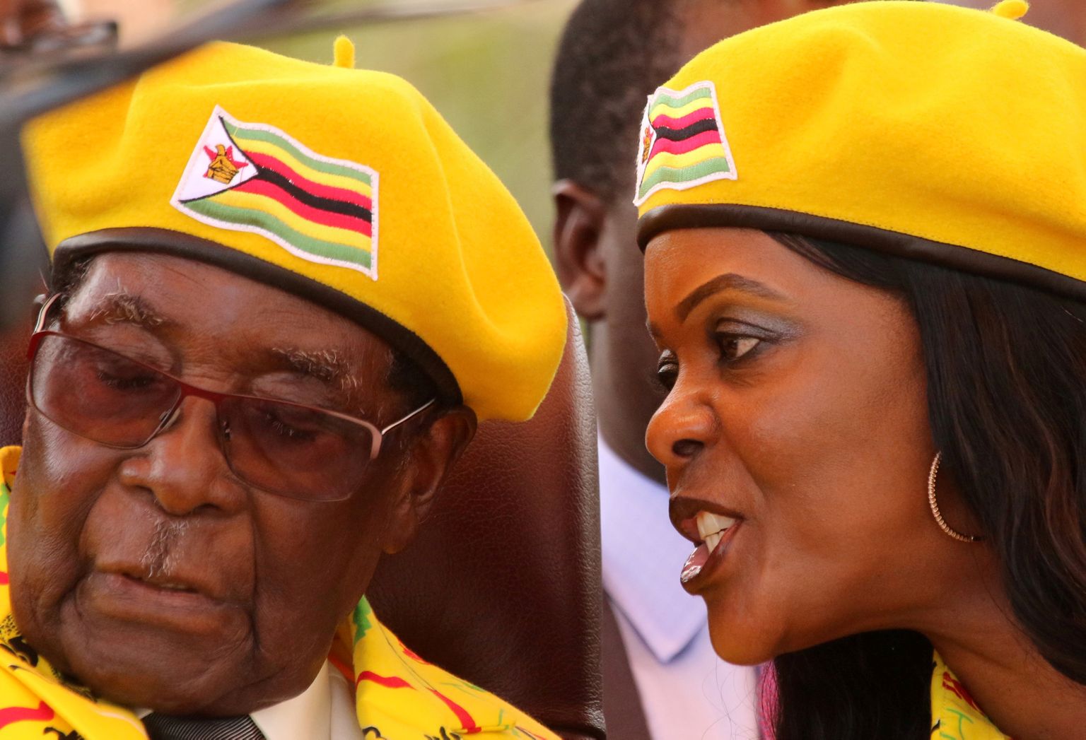 Robert Mugabe (vasakul) ja Grace Mugabe.