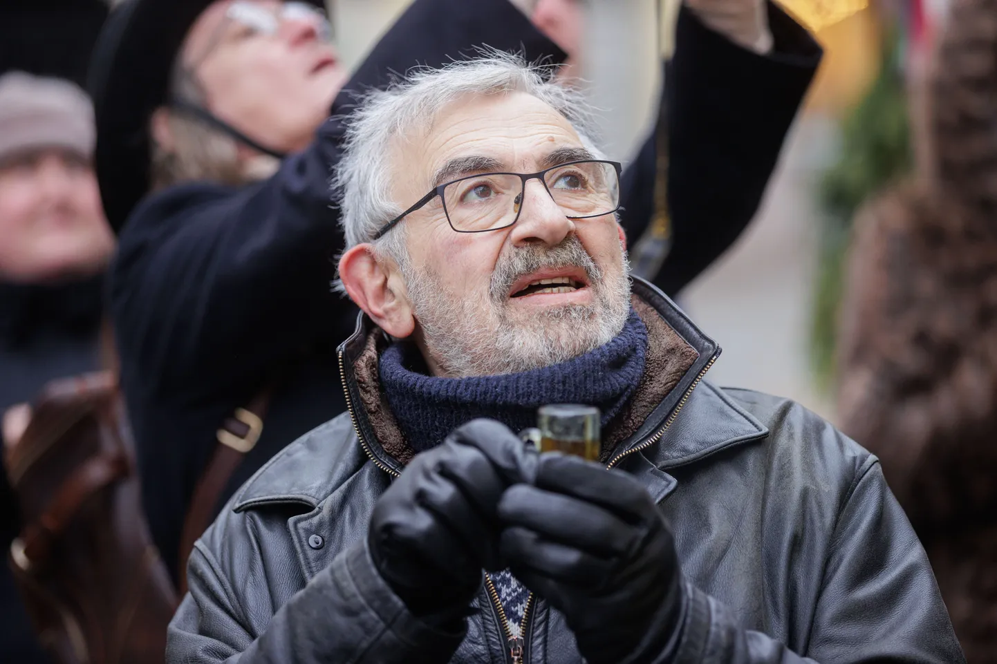 Aleksei Turovski peab kasside pühaks kuulutamist samal ajal naiivseks kui väga ohtlikuks ideeks.