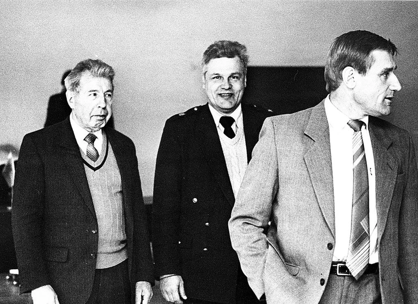 Eesti-Vene piiriläbirääkimised Lohusalus. Pildil vene esindaja Vassili Siirin ja Herman Simm. Aasta oli siis 1993.