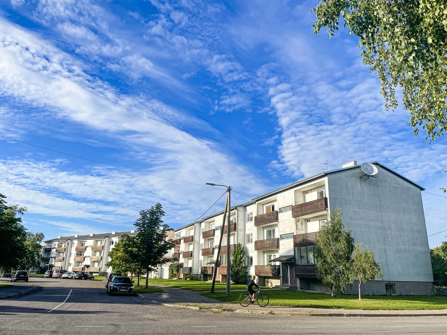 Kuressaares maksis maa-ameti andmetel korteri ruutmeeter tänavu esimesel poolaastal keskmiselt 1244 eurot, mis on 121 eurot ehk 11 protsenti enam kui möödunud aastal. Foto on illustreeriv.