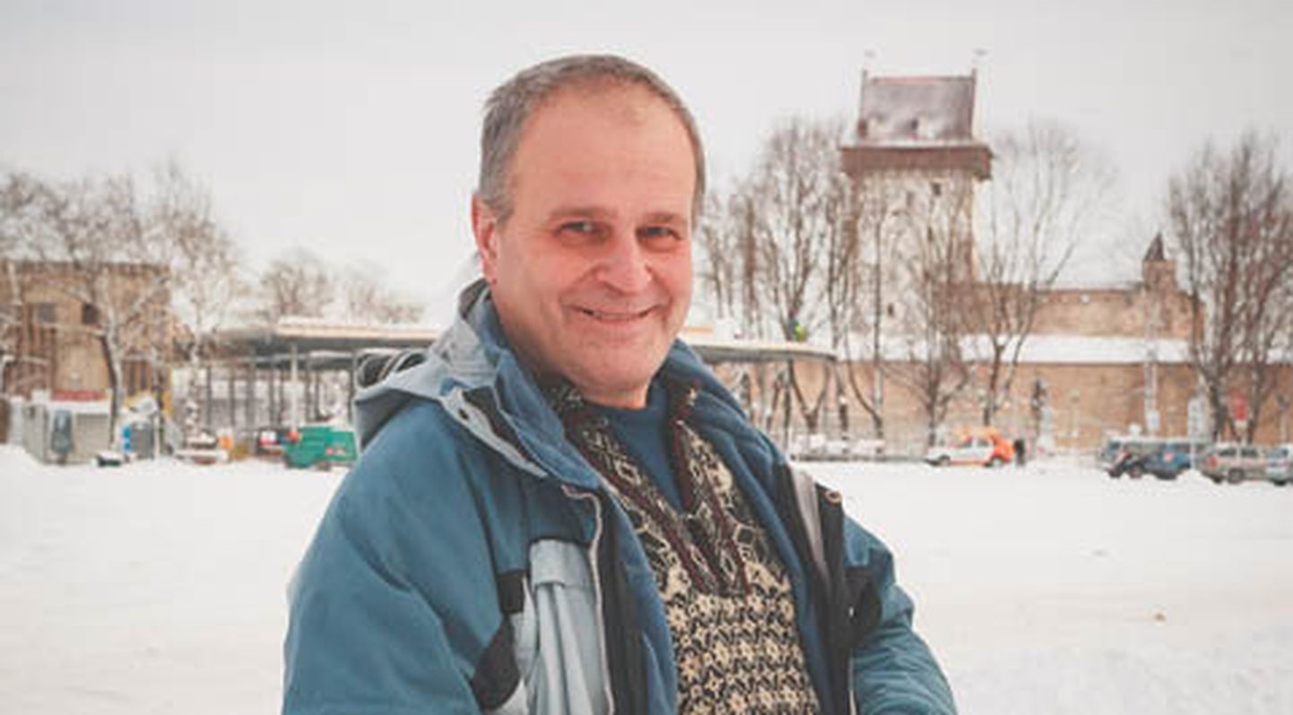 Andres Valme tänavu veebruaris Narva piiripunkti lähedal. Olemasolevatel andmetel lahkus ta just nendes riietes 14. märtsil Eestist.