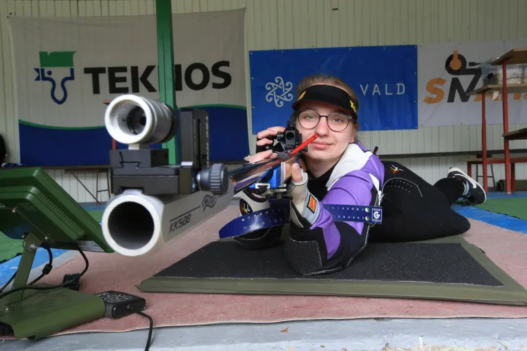 Laskeasendit tuleb väga kaua hoida, mistõttu on rahulikuks jäämine äärmiselt oluline.