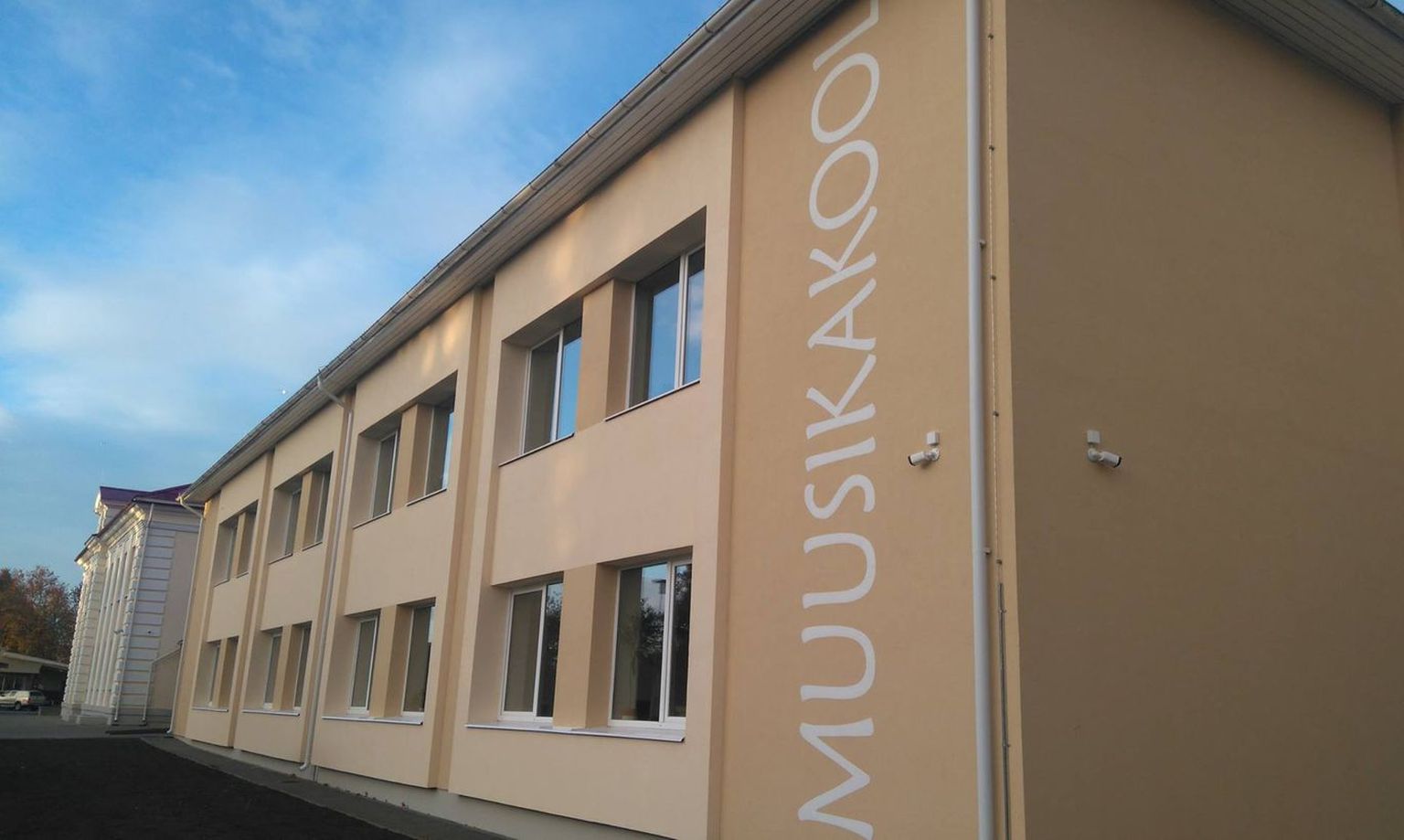 Orissaare muusikakool.