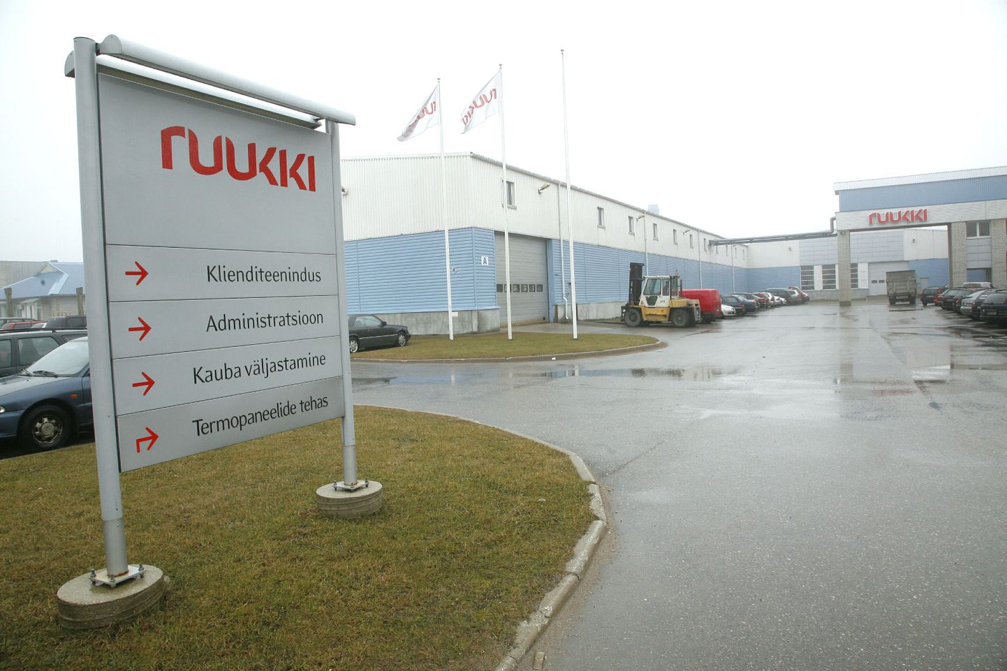 Terasest ehitusmaterjalide tootja Rautaruukki koondab tootmise Baltikumis Pärnu tehasesse.