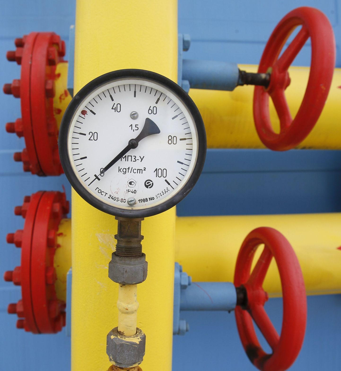 Киев возобновил поставки газа сепаратистам.