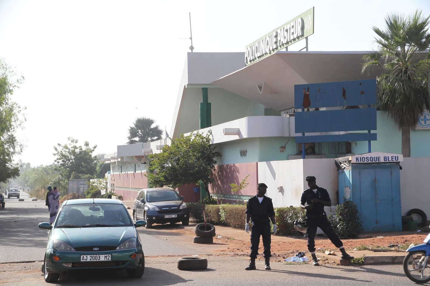 Полицейский патруль в Бамако.