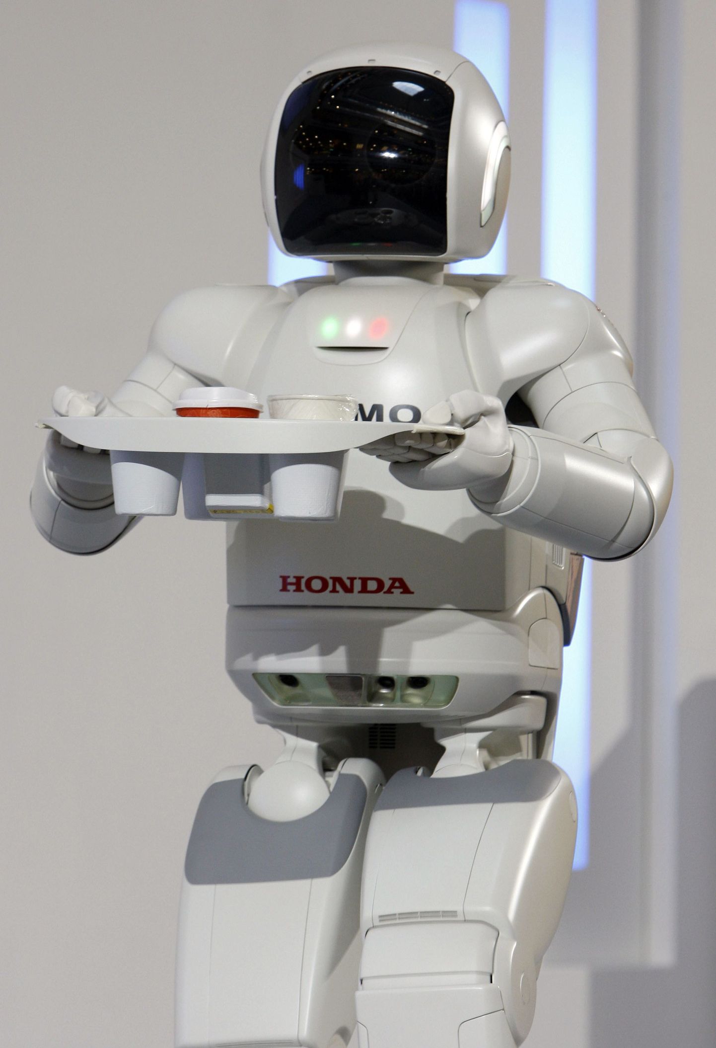 Pildil Honda robot Asimo.