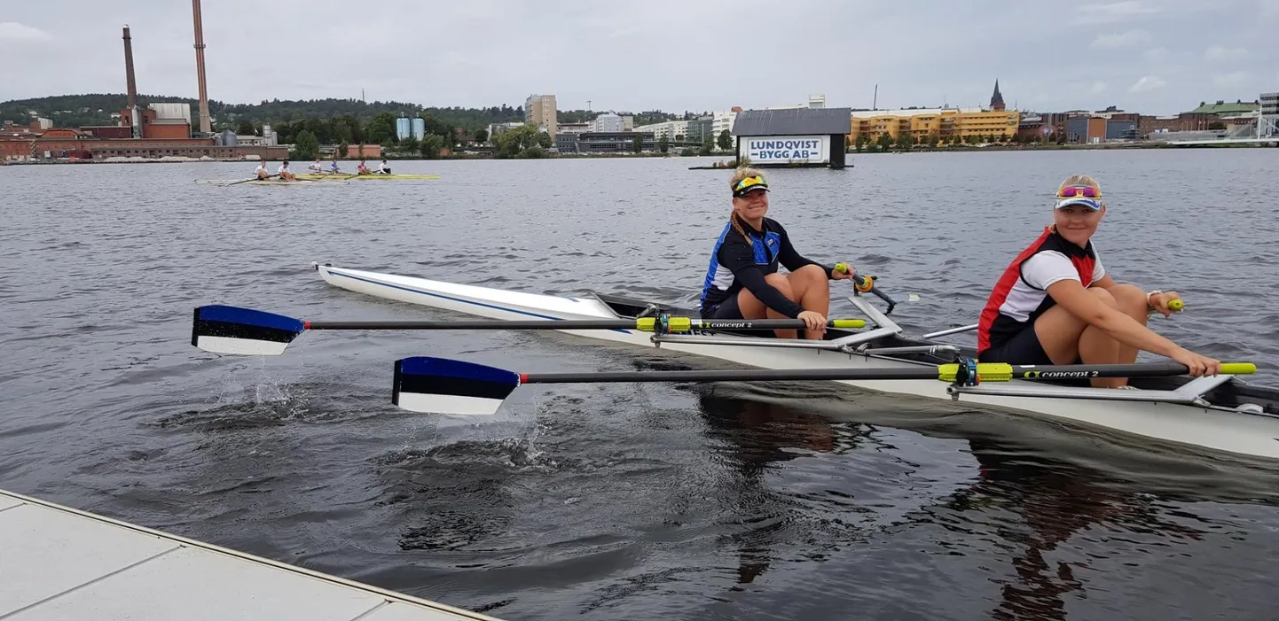 Sisekaitseakadeemias õppivad Pärnu sõudeklubi atleet Liisu Mitt ja Viljandist pärit Kärolyn Mäesaar krooniti Euroopa üliõpilasmeistriks.