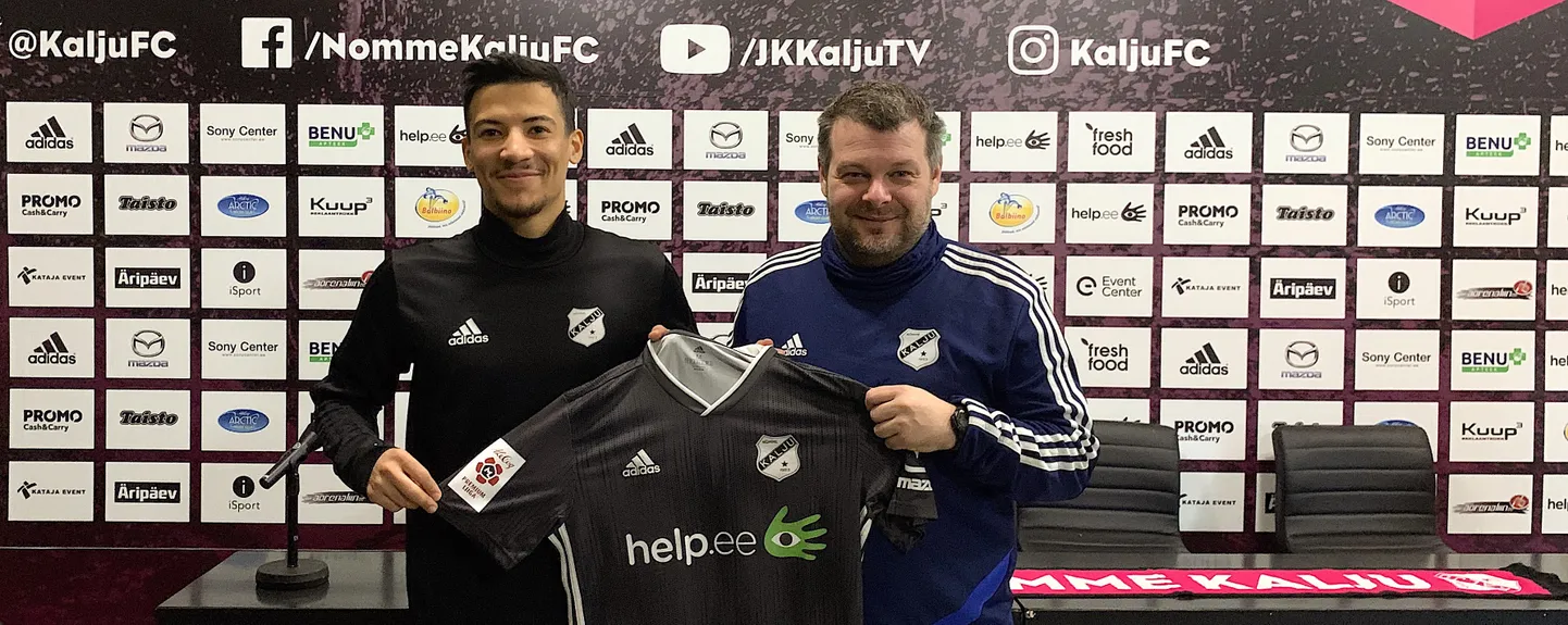 Kaarel Usta (vasakul) ja Nõmme Kalju peatreener Marko Kristal.
