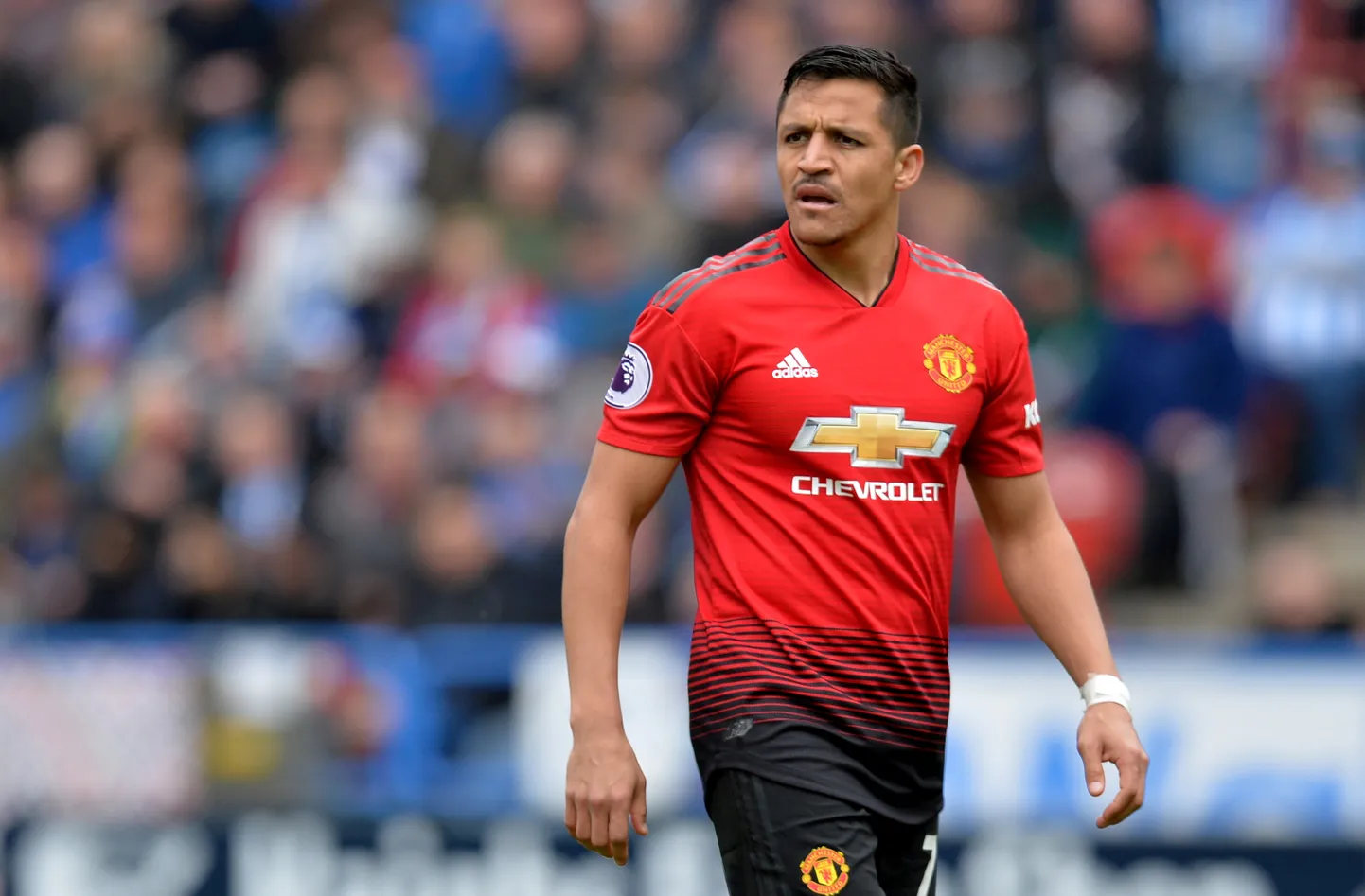 Alexis Sanchez Manchester Unitedi särki enam selga ei tõmba.