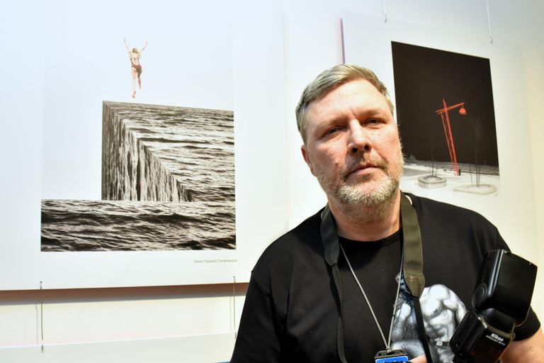 Žürii südame võitis Marko Toomasti fototeos “Tundmatusse”.