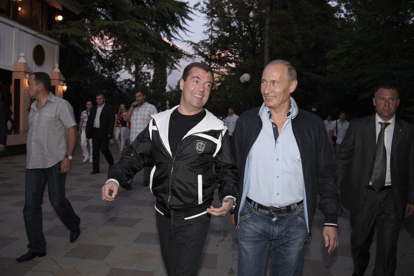 Путин и Медведев. Иллюстративное фото