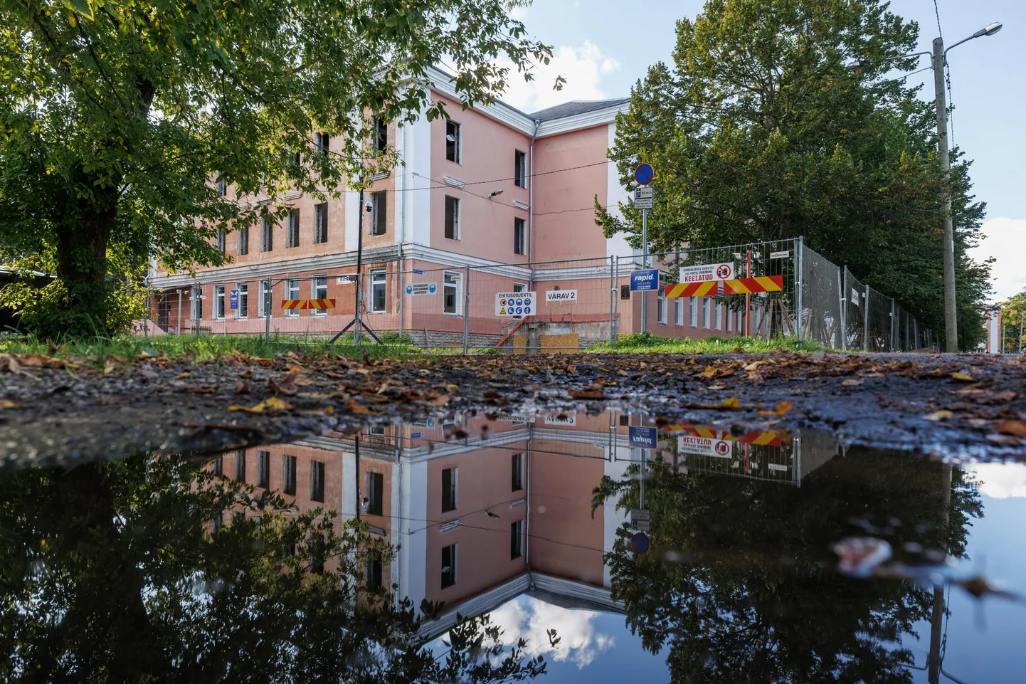 Põhjatähe põhikooli hoone Karjamaa tänaval.