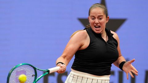 Ostapenko zaudē Madrides turnīra trešajā kārtā