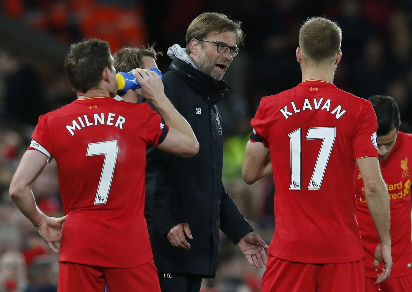 James Milner ja Ragnar Klavan.