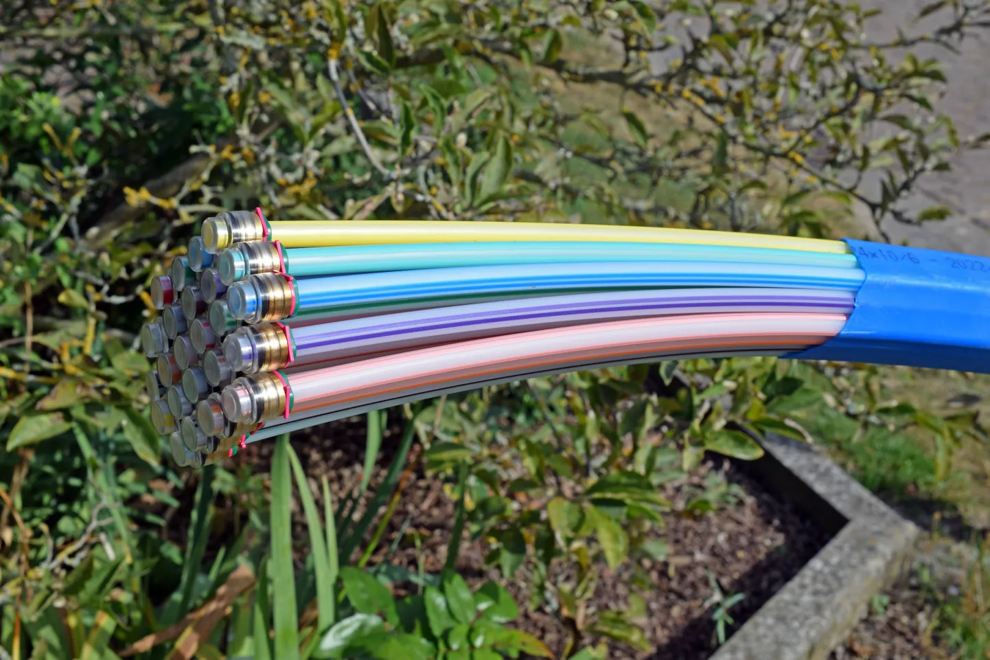 Enefit Connect lubab fiiberoptilise kaabliga (pildil) varustada üle 40 000 aadressi.