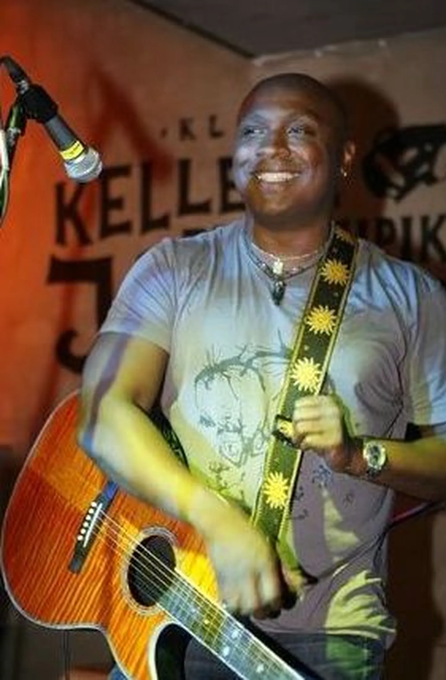 Joel De Luna