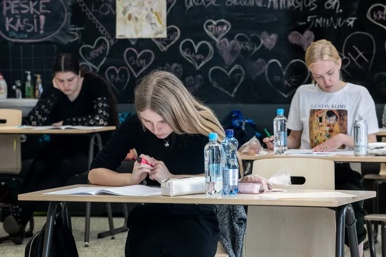 Postimehe koostatud koolide edetabeli esikolmik püsib muutumatuna.