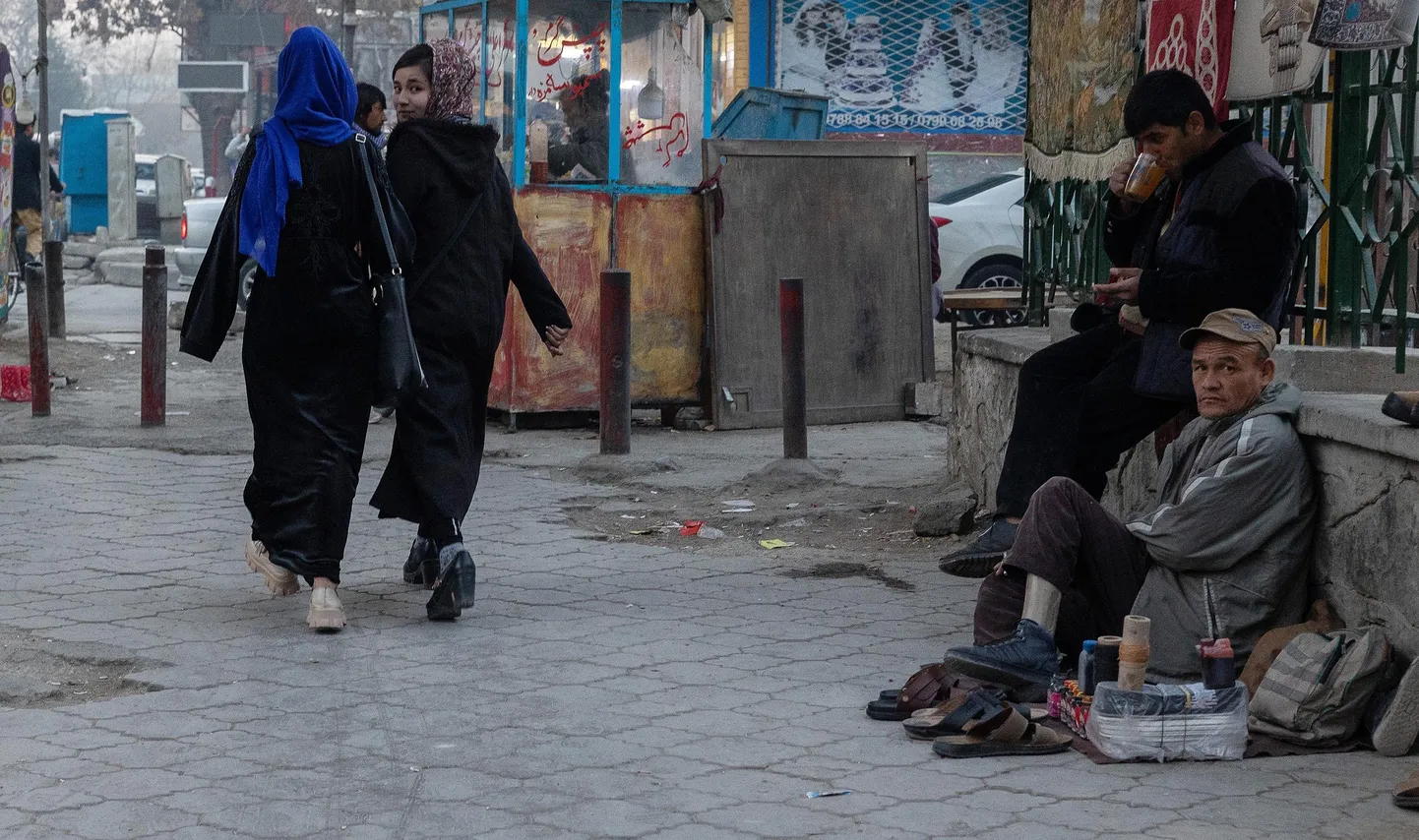 There are women out and about in Kabul.