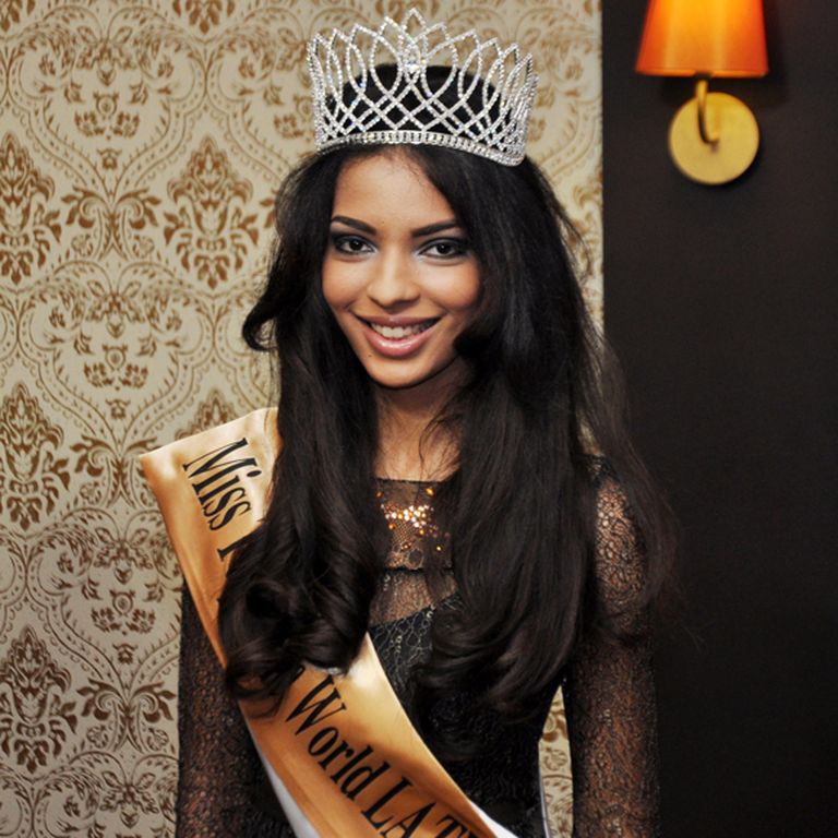 Lingita Lina Bopulu pasludināta par „Miss Top of the World Latvia 2013” 