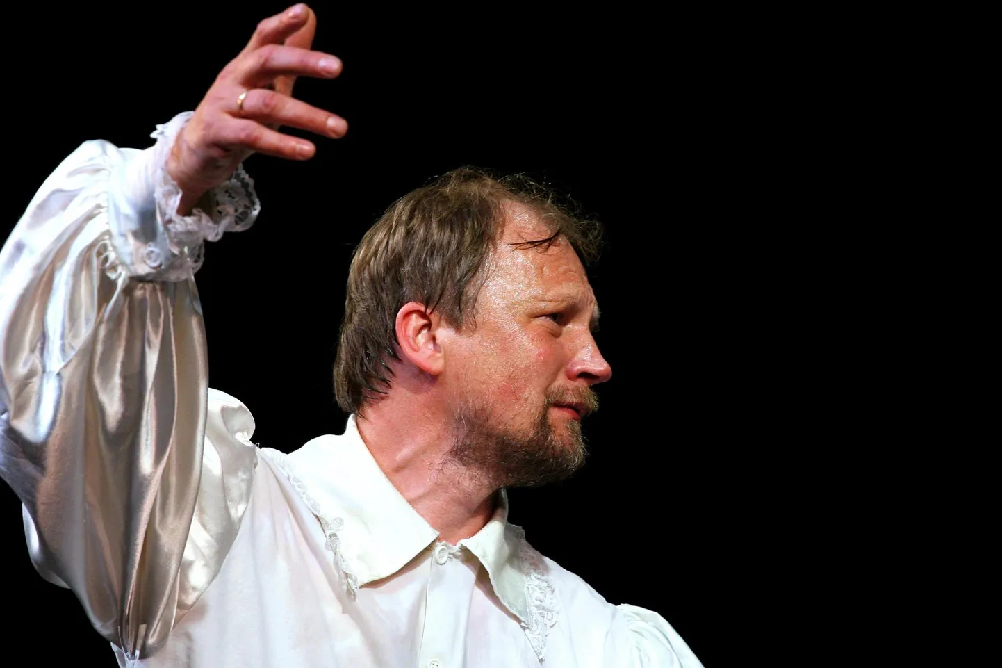Neeme Punder on Viljandi vanamuusika festivali algataja ja ta oli festivali kunstiline juht aastatel 1989–2021.
