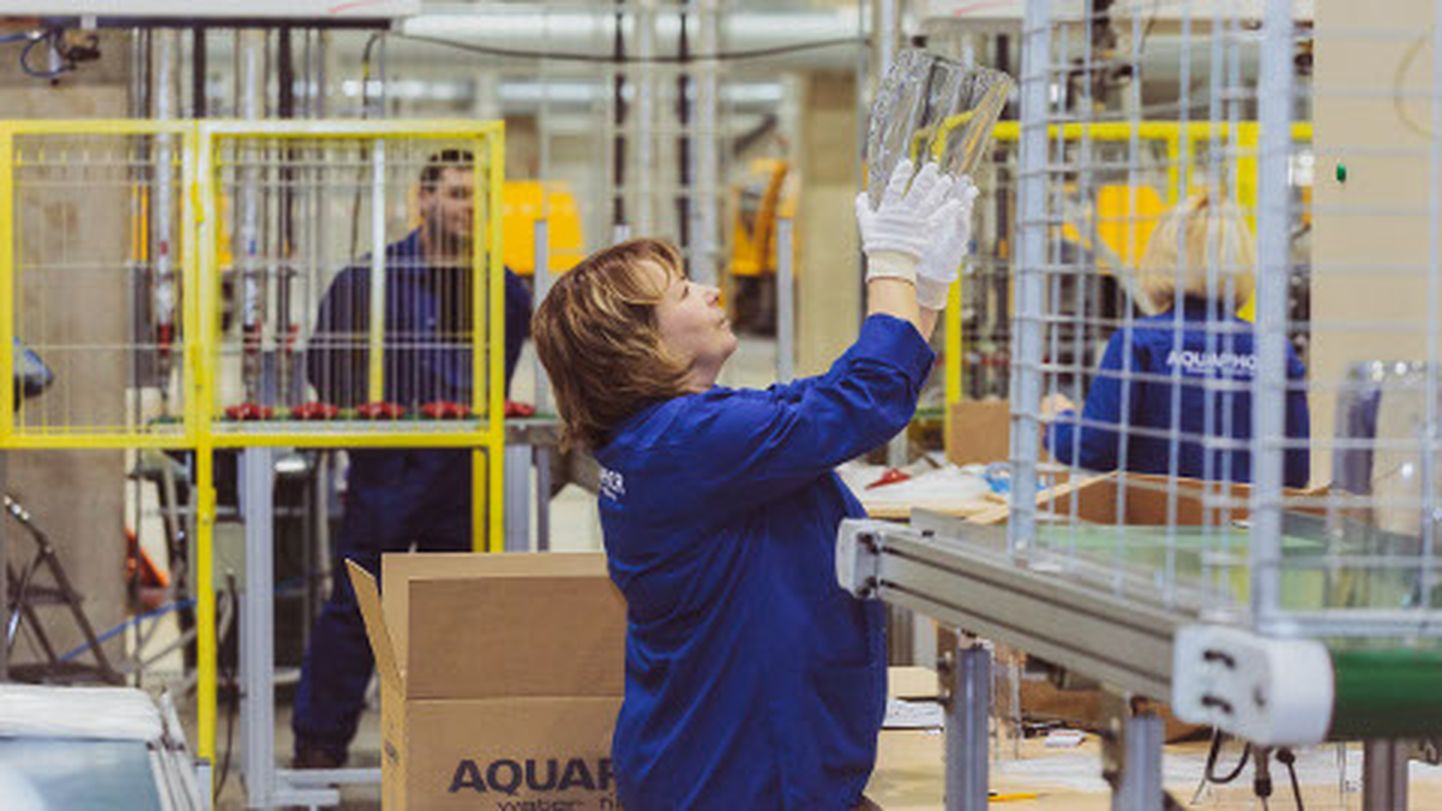 Suurima panuse uute töökohtade tekkesse Ida-Viru tööstusaladel on seni andnud mullu detsembris Narvas tegevust alustanud veepuhastussüsteeme tootev Aquaphor. Tänavuse aasta lõpuks on ettevõte lubanud kasvatada töötajate arvu  ligemale 300ni.
