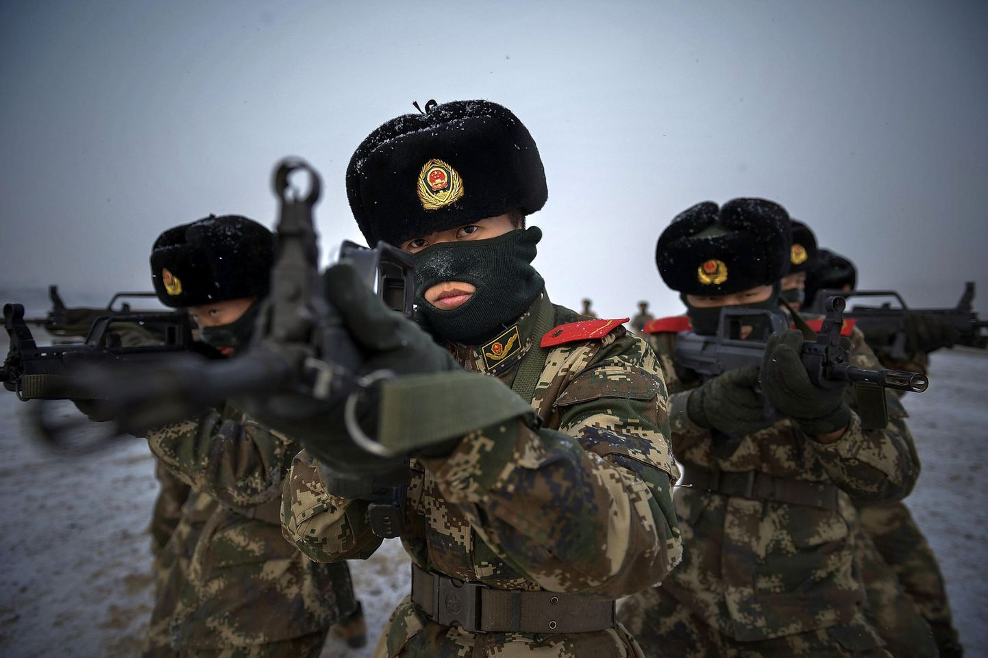 Hiina julgekujõudude õppus Xinjiangi provintsis Kashgaris.