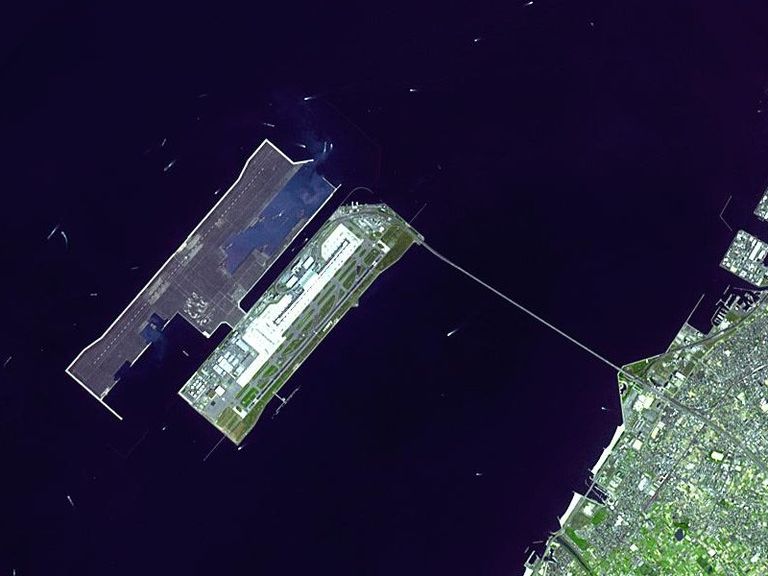 Kansai lidosta no satelītattēla