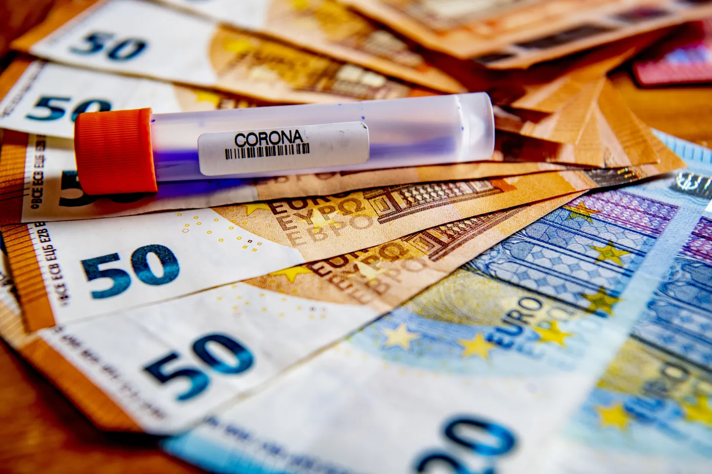 Töötukassalt palgatoetuse saamiseks positiivse vastuse saanute hulgas on enim majutus- ja toitlustusasutusi – 8265.