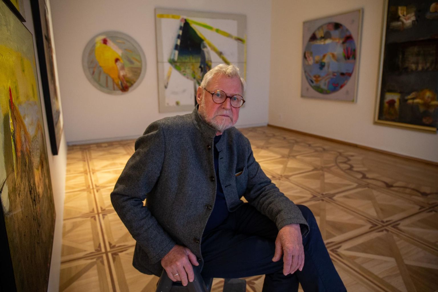Tiit Pääsuke mullu oktoobris oma teoste näitusel Tartu kunstimuuseumis. 
 