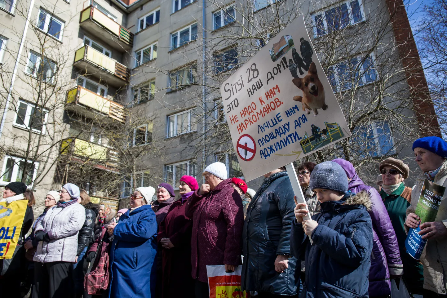 Elanikud protestisid Sitsi tänavale rajatava süstlavahetuspunkti vastu juba 2017. aastal.
