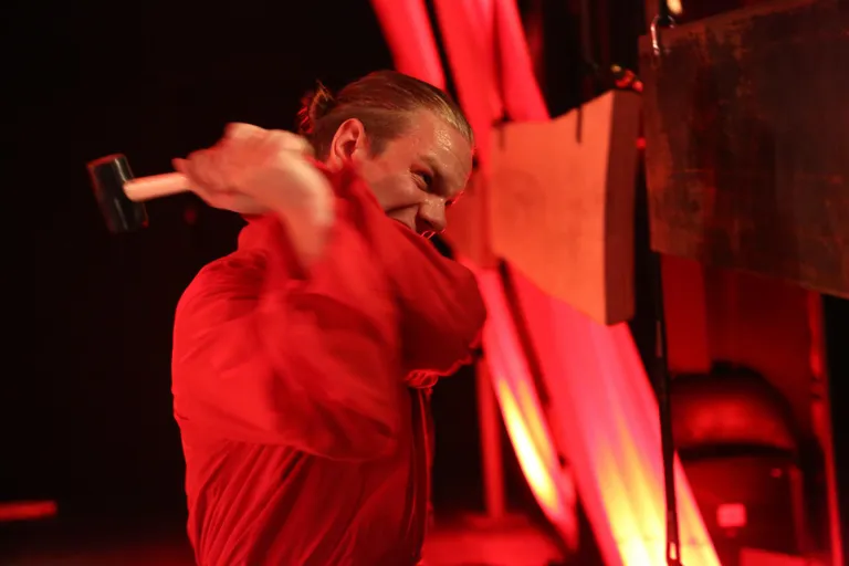 «NO33 Revolutsioon»