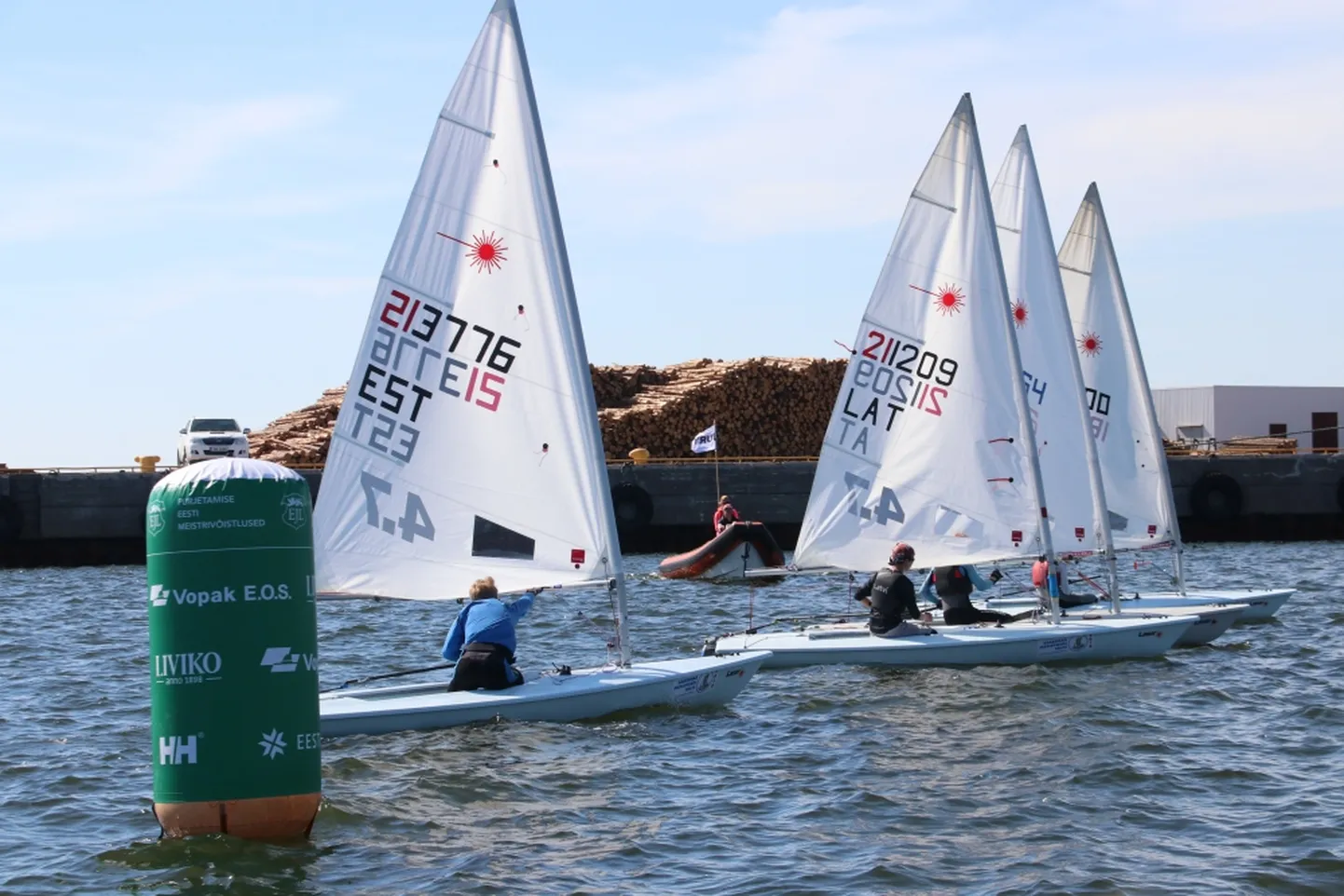 Laser 4.7 klassi finaalsõidu start 2018. aasta Saaremaa Merispordi Seltsi regatil.