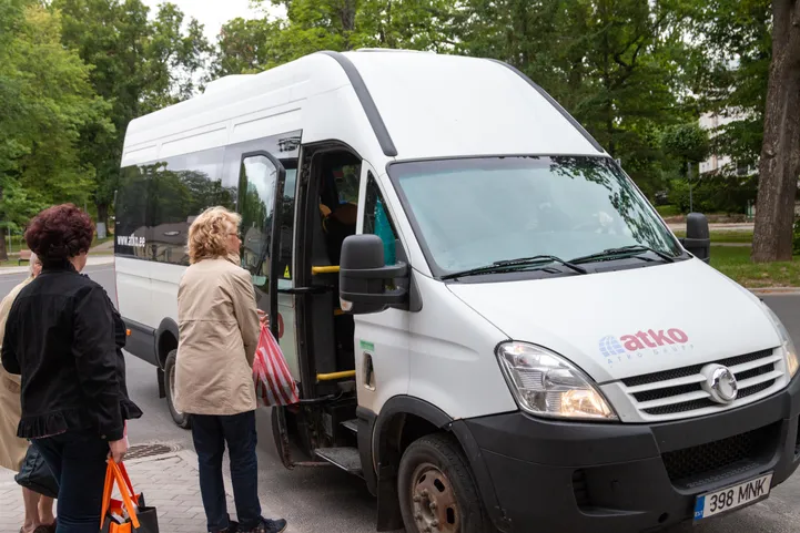 Keskus hangib Valgamaa bussidele uue piletisüsteemi