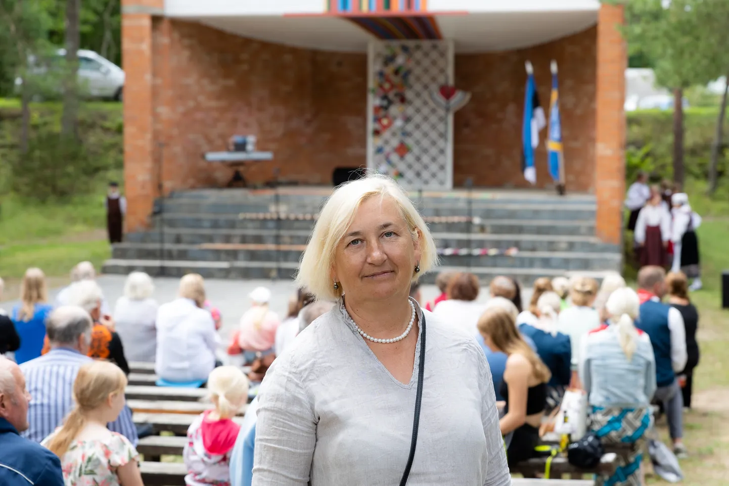Rahvatantsurühma Sõlus juhendaja Anne Keerd