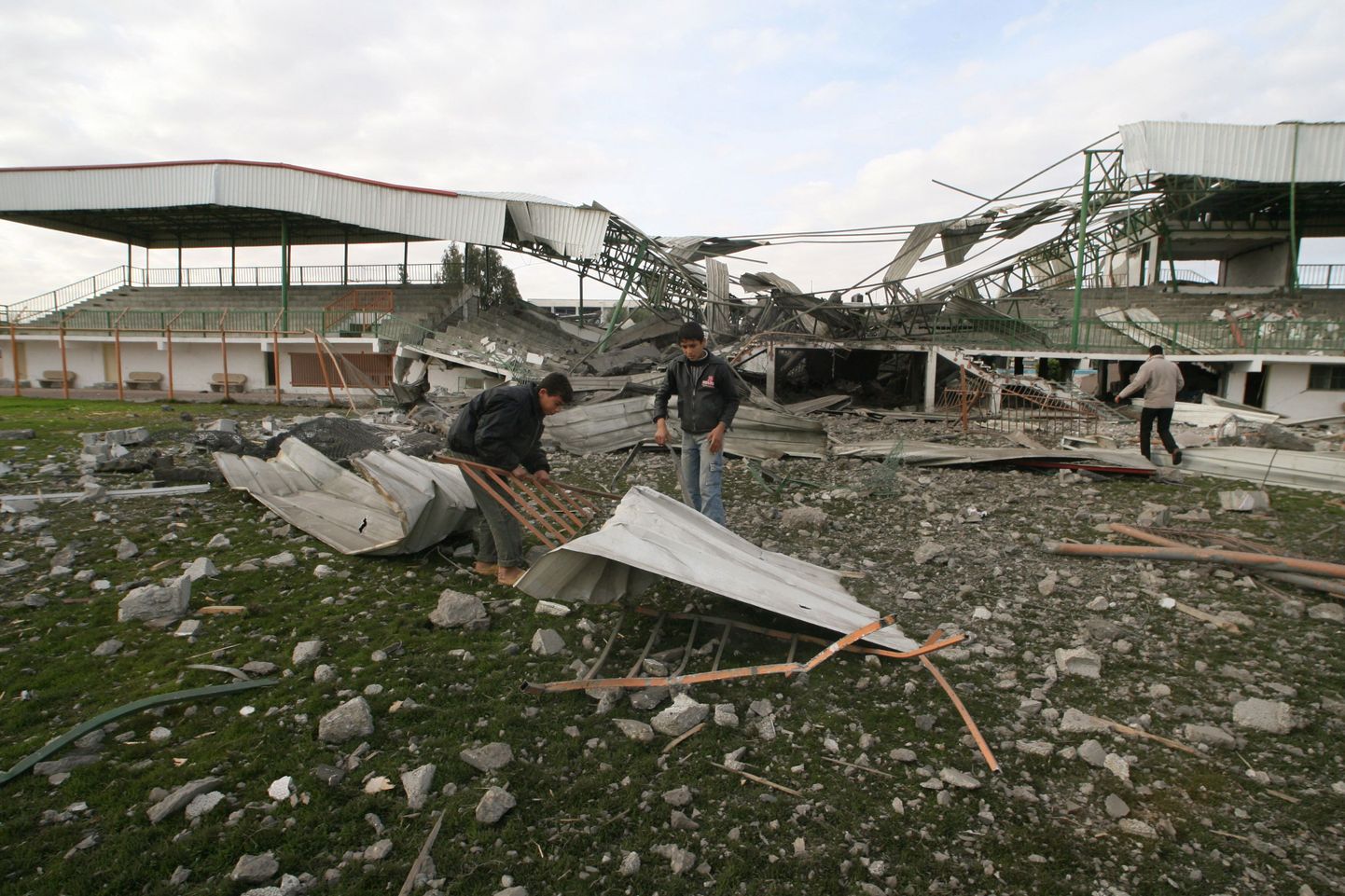 Iisraeli rünnakus kannatada saanud Rafah jalgpallistaadion.