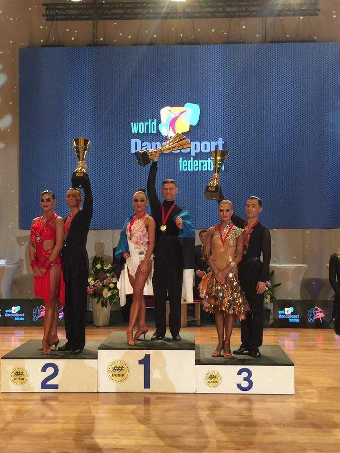Konstantin Gorodilov ja Dominika Bergmannova poodiumil.