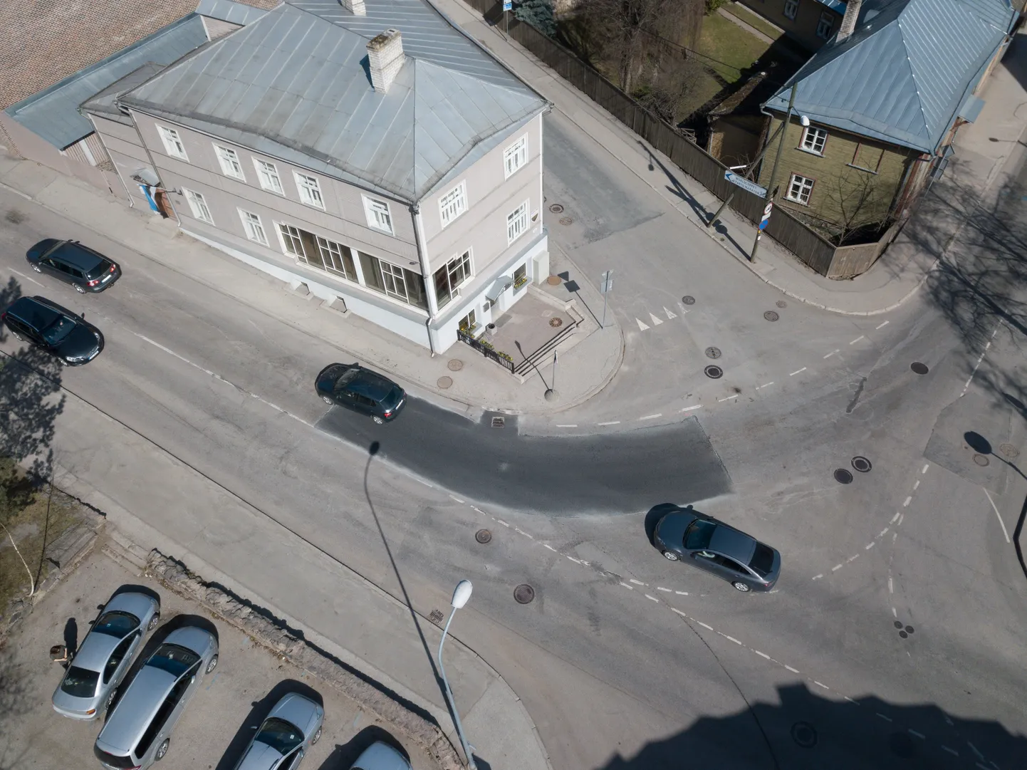 Jakobi tänava viiene ristmik.