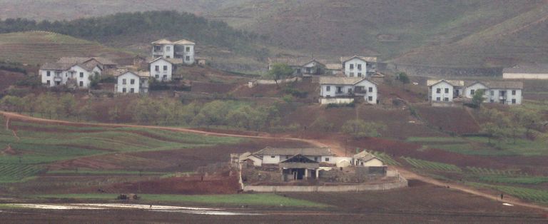 Põhja-Korea näidisküla. Foto: Scanpix