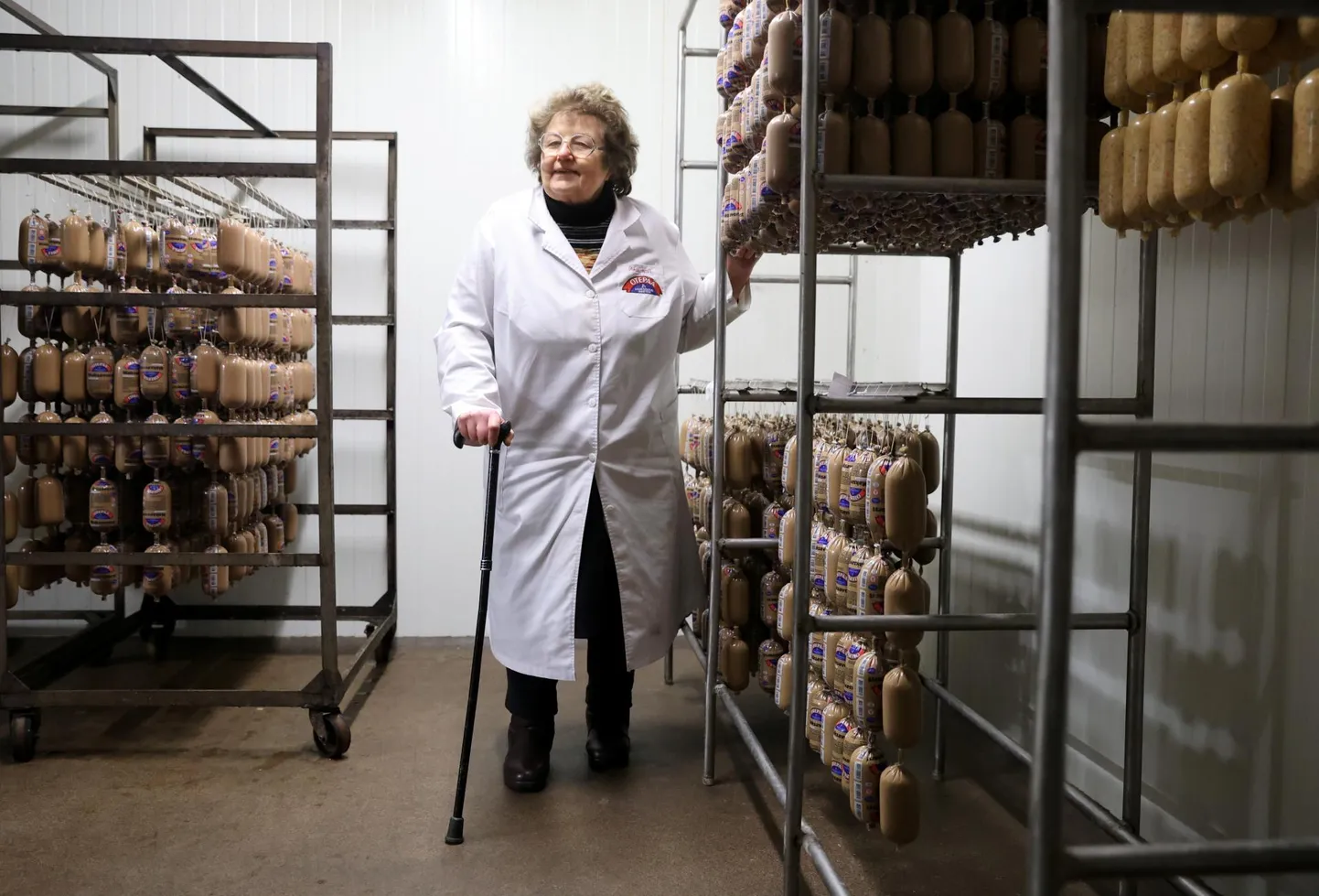 Otepää Lihatööstus Edgar asutaja Maie Niit hoiab iga päev tootmisel silma peal.