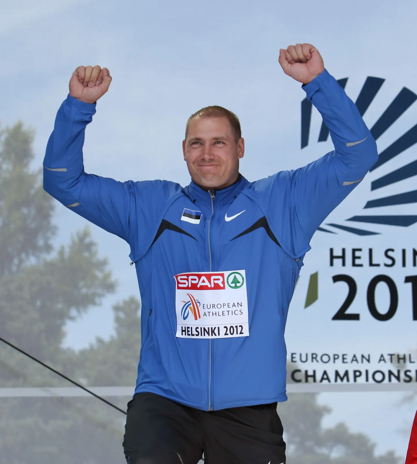 Gerd Kanter rõõmustamas EM hõbeda üle.