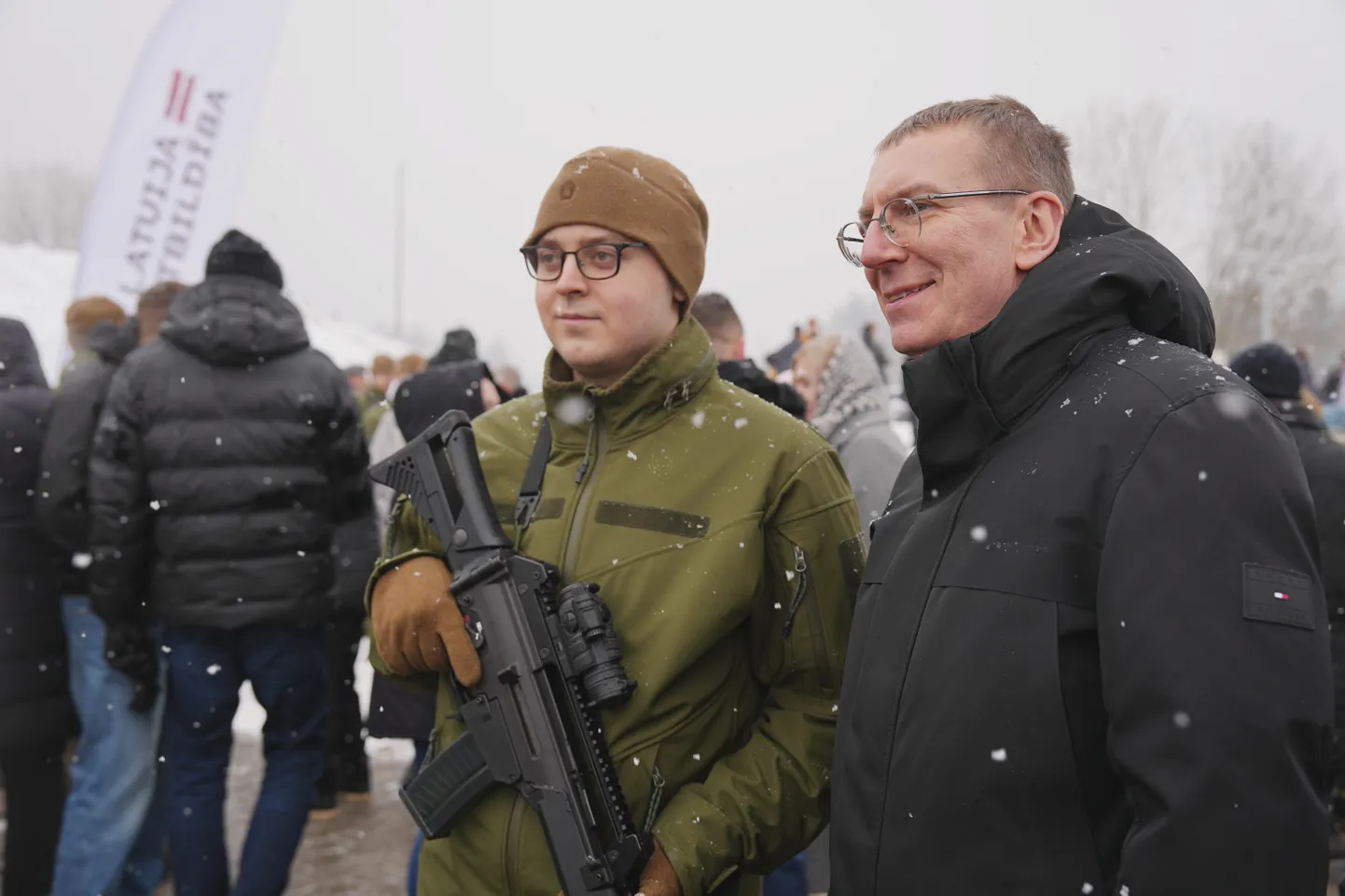 Президент Ринкевич посетил военную базу в Алуксне