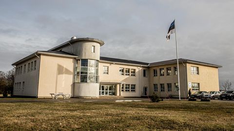 Väikeküla kooli uutele õpilastele maksti kopsakat toetust