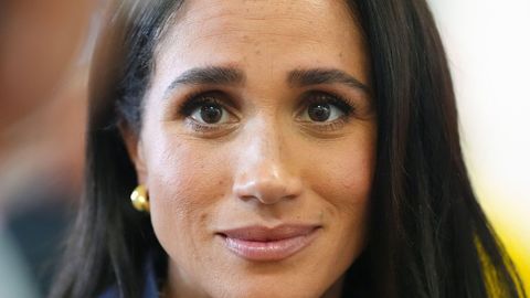 Meghani üüratult kallis toode sai sotsiaalmeedias hävitava hinnangu: «See näeb välja nagu kanepitarvitaja kohvilaud»