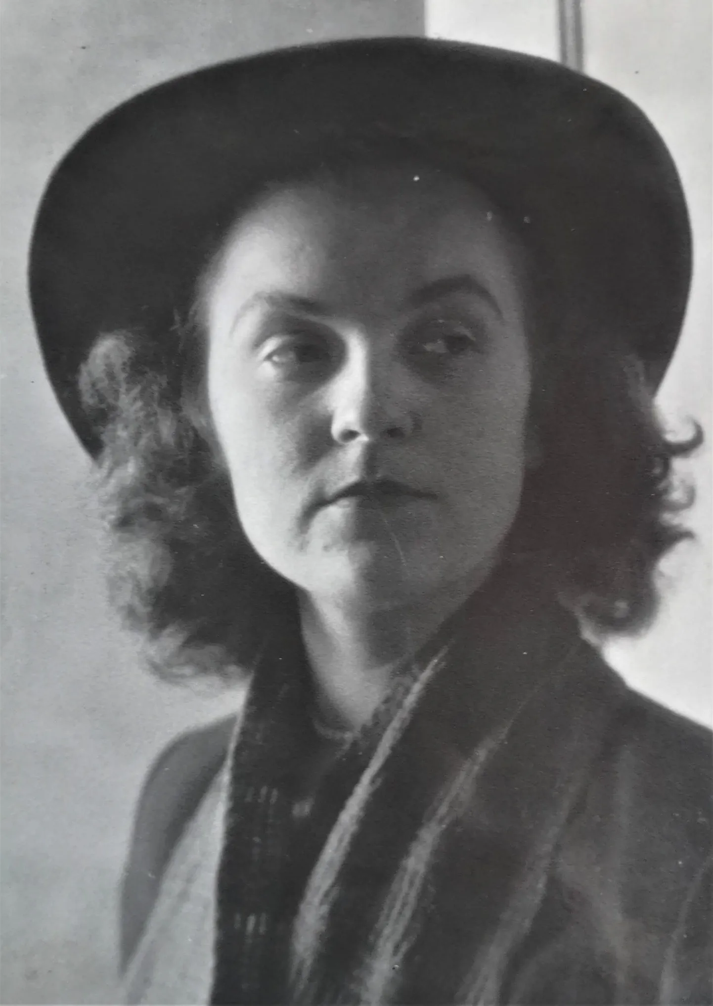 Olivia Saar tõdeb, et teda on erinevad ajad karastanud, kuid temagi tundis nõukogude ajal hirmu. Pildil Saar 1950. aastatel.